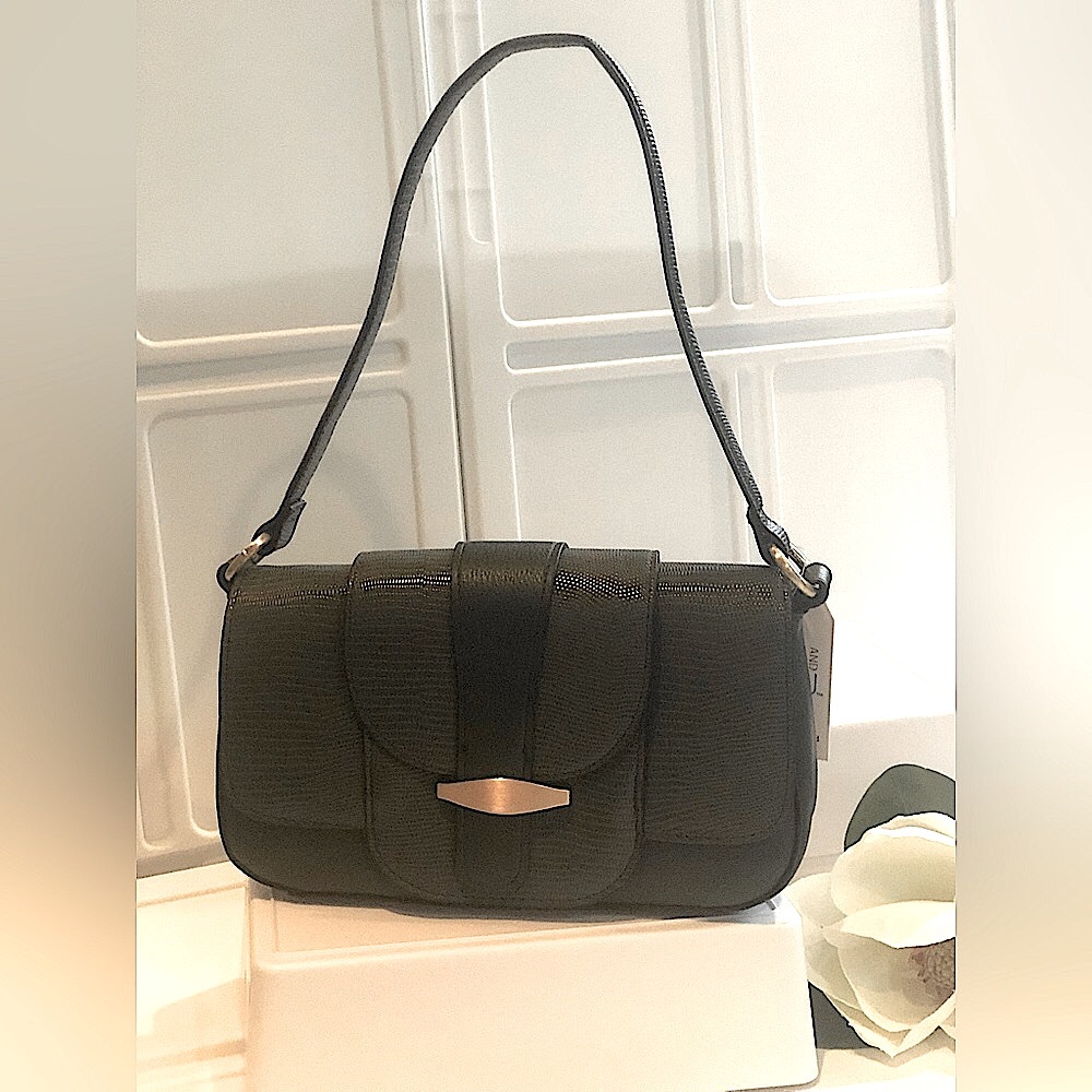 Brand New -Time & Tru -Green -Faux Leather - Shoulder Handbag